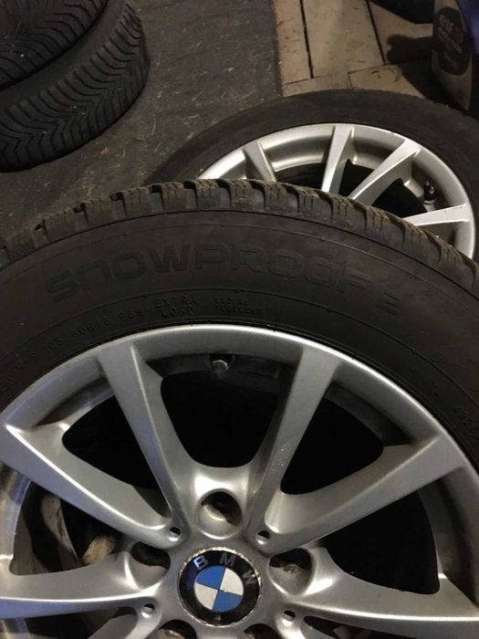 Комплект зимових шин Nokian 205/60 R16 з оригінальними дисками BMW