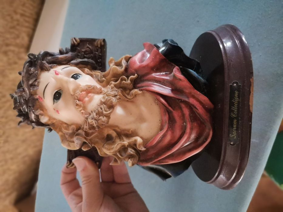 Objetos religiosos / Jesus na cruz e nossa senhora
