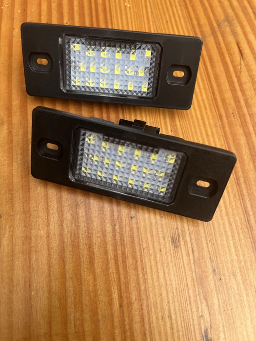 Подсветка номера Porsche Cayenne VW Passat Touring Touareg Tiguan