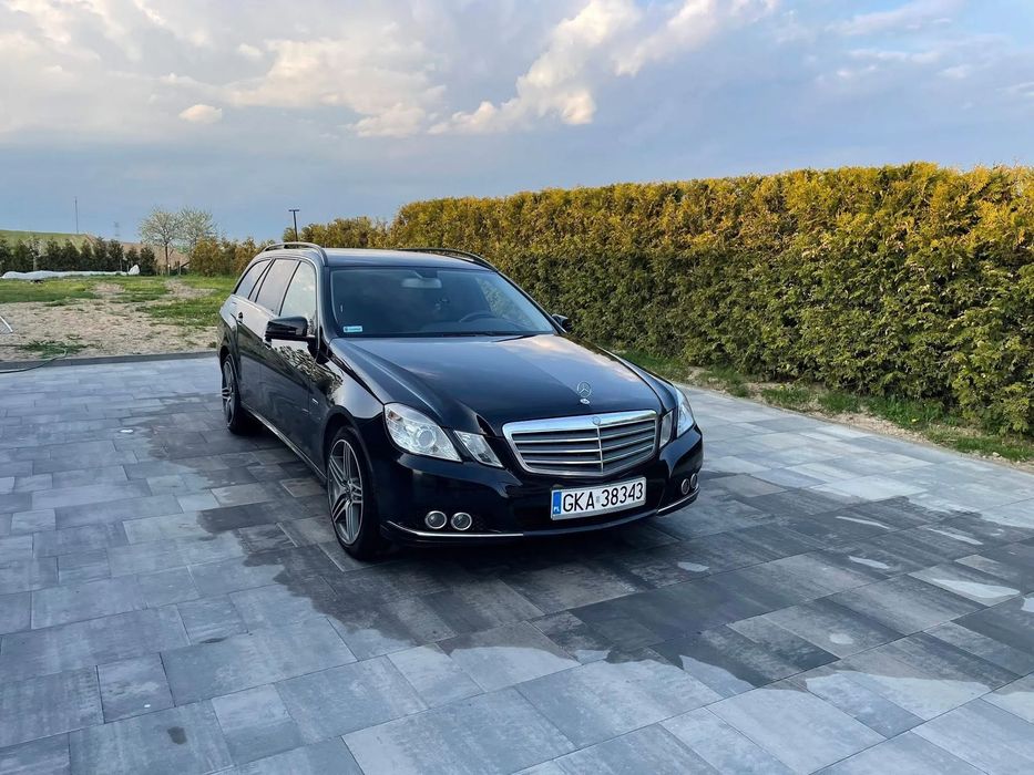 Mercedes-Benz Klasa E W212 2010r 1.8 benzyna mały przebieg