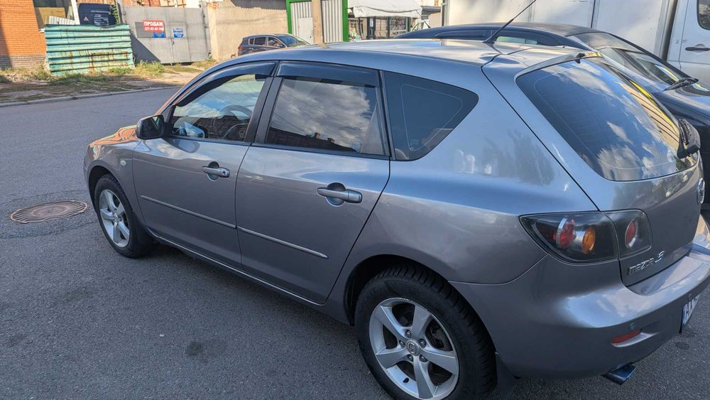 Продам Mazda 3 hatchback 2005 рік