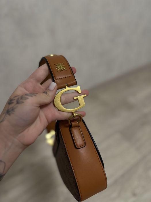 Сумка от Guess новая