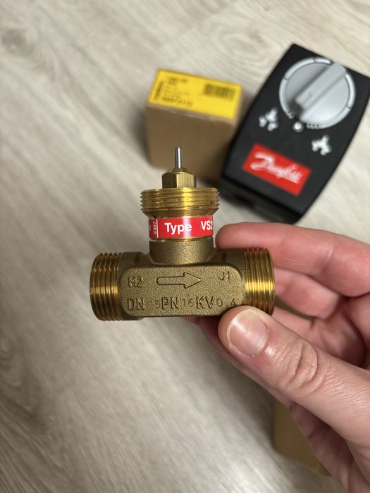 Siłownik napęd Danfoss+zawór VALVE VS2