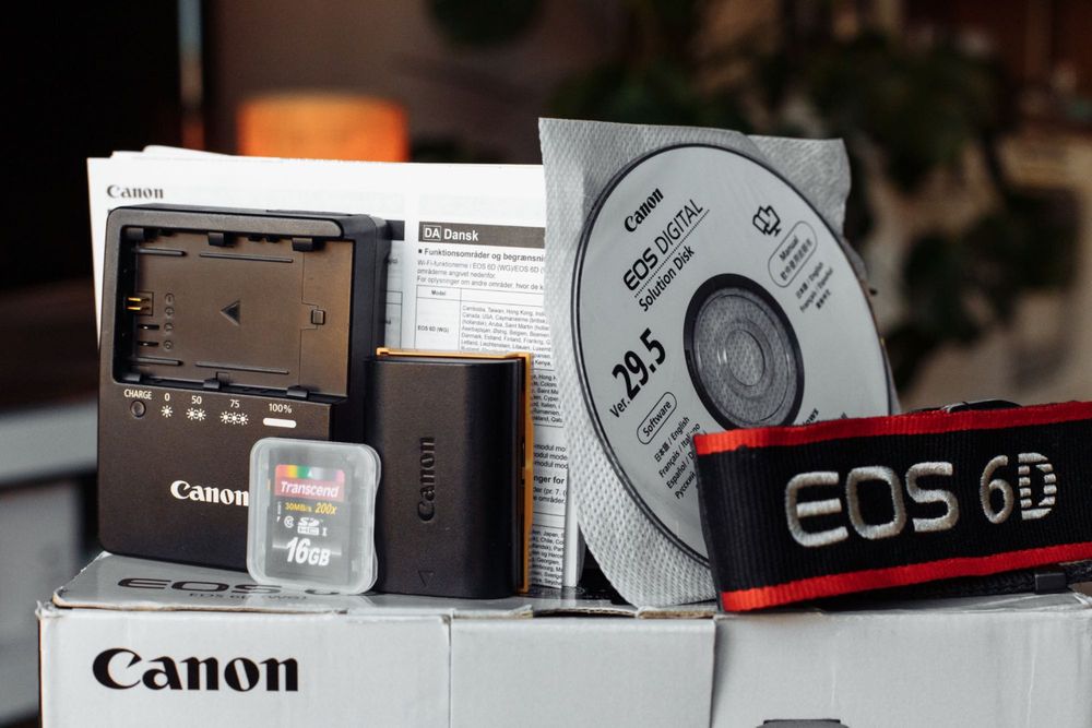 Canon 6D (Wi-Fi + GPS)