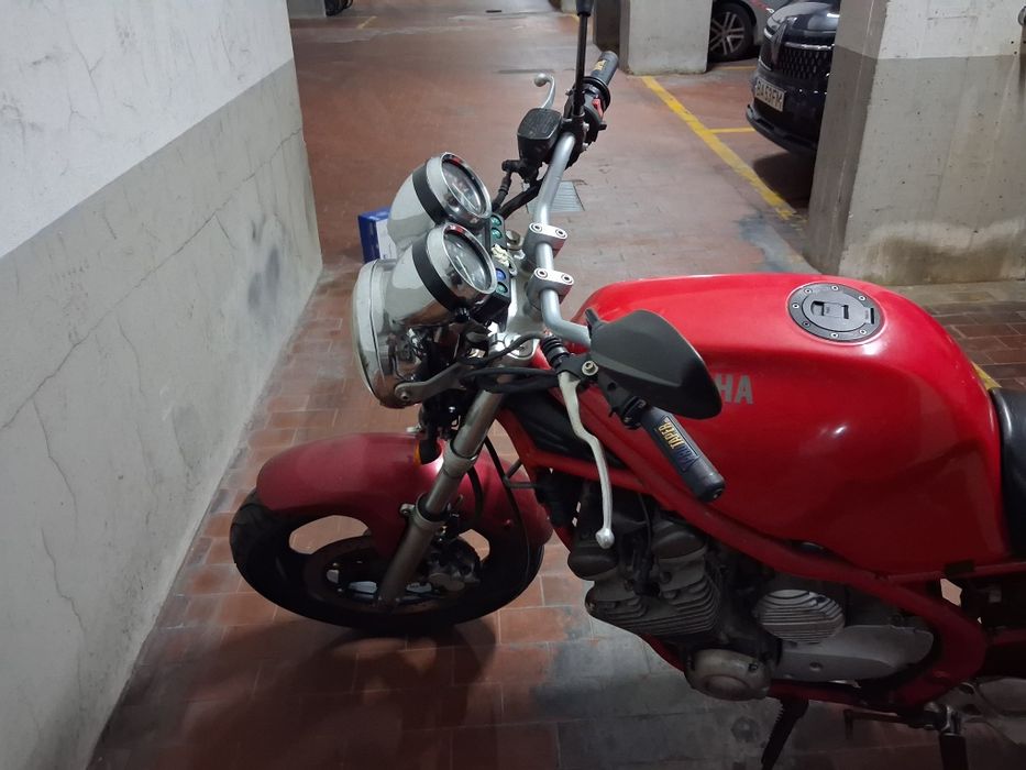 Yamaha xj600 sim  disponível