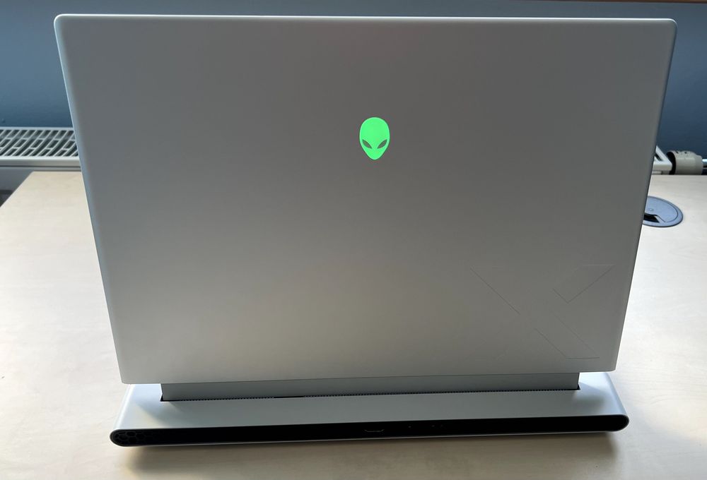 Laptop DELL Alienware x16 i9-13900HK 32GB RAM 2TB SSD GeForce RTX4080