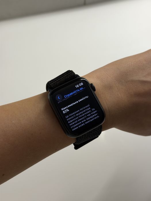 Гожинник Apple Watch Series 6 GPS 44 мм Space Gray