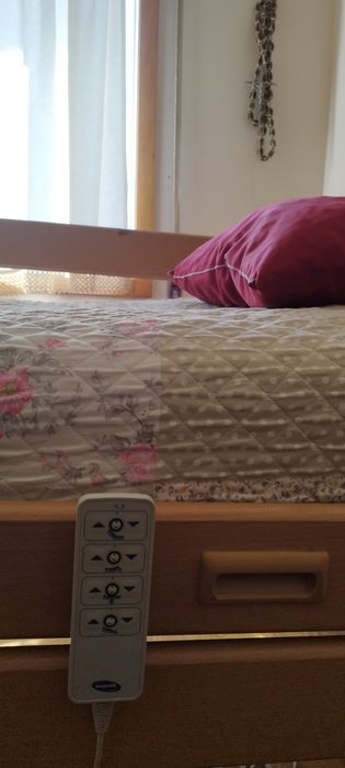 Cama Articulada Elétrica Invacare Medley Ergo Select + Colchão