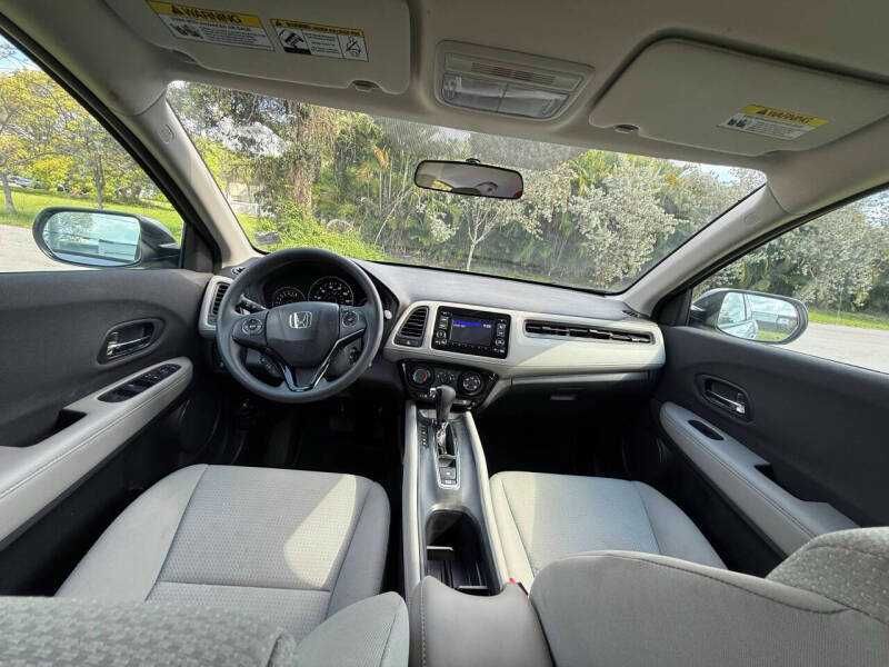 2022 Honda HR-V LX