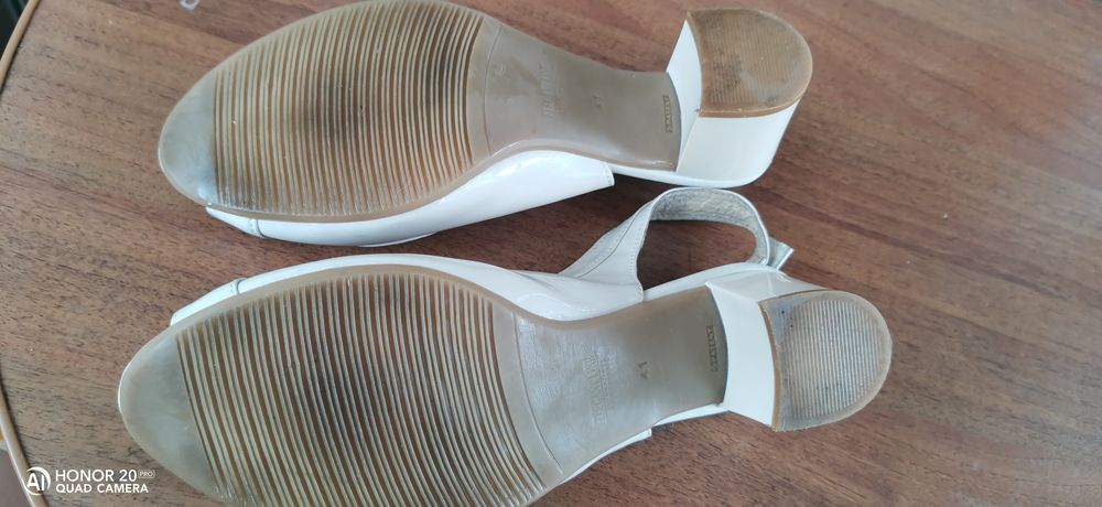 Жіночи Босоніжки