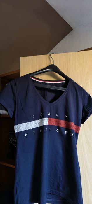 Sprzedam koszulkę Tommy Hilfiger