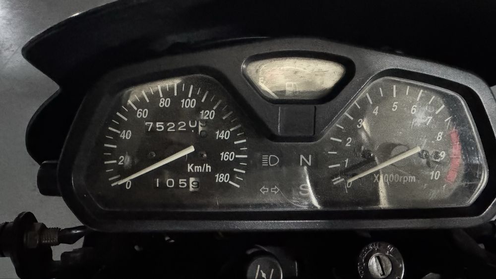 Honda NX4 Falcon 400cc (2004) - Preta