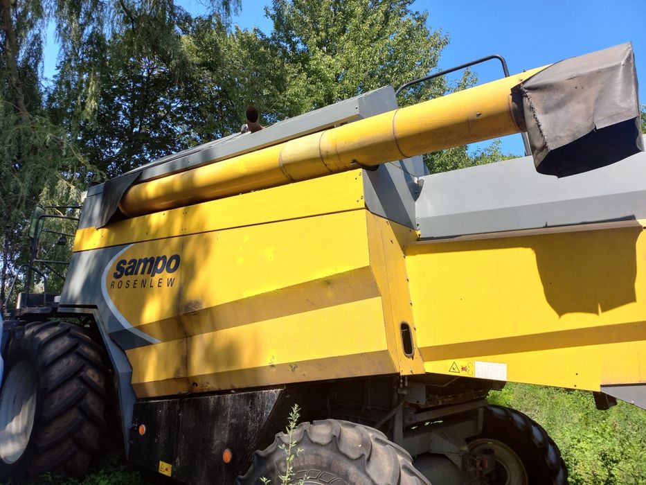 Комбайн  Sampo та жниварки