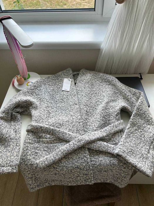 Жіночий теплий кардиган Mango р.С пальто