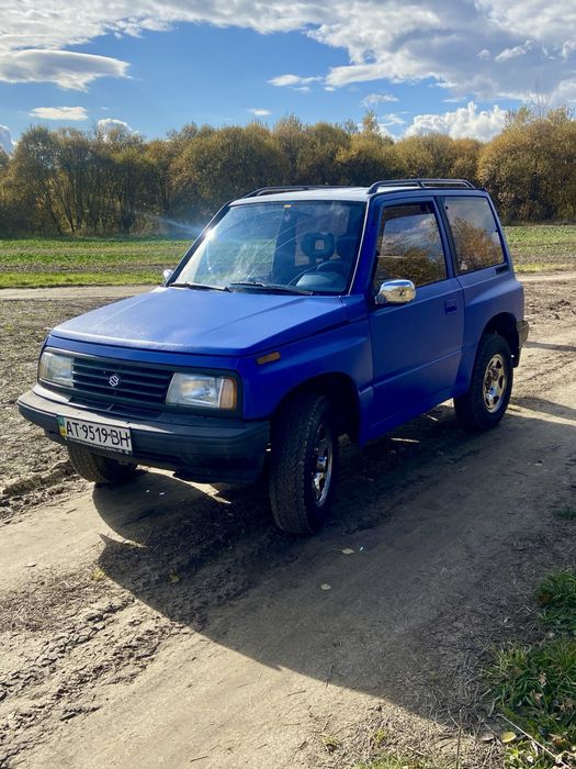 Сузукі    вітара.