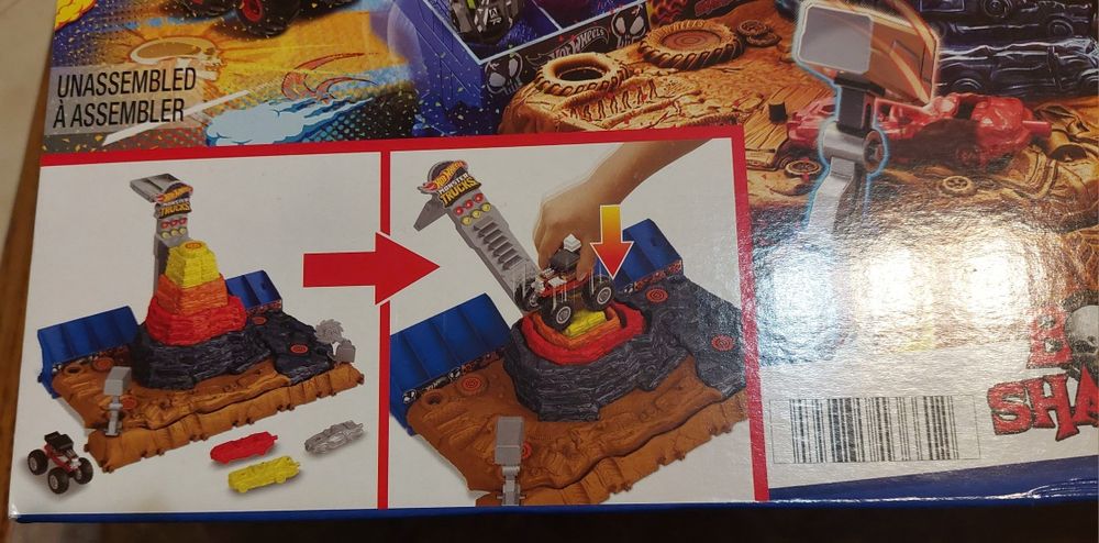 Hotwheels Monster Trucks arena smashers bone shaker. Está novo, ainda