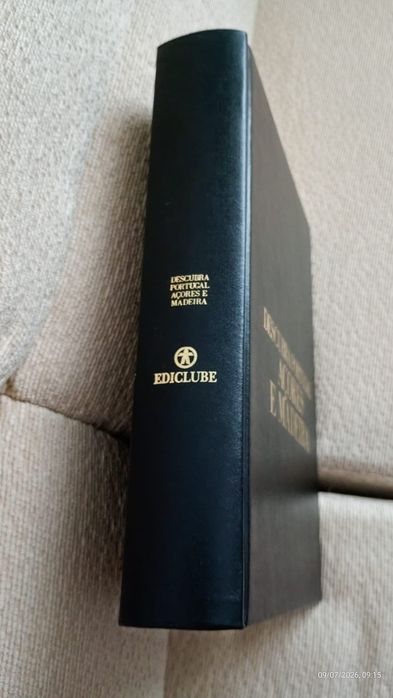 Livro histórico sobre os Açores e Madeira