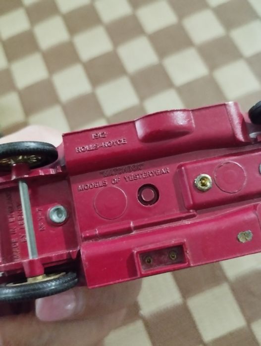 Машинки 1:43.             .