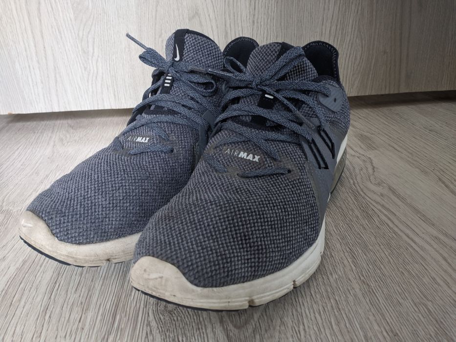 Buty męskie Nike Air Max 44 28,7 cm | wada amortyzacji