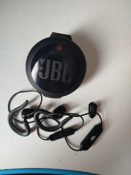 JBL focus 500 sport навушники