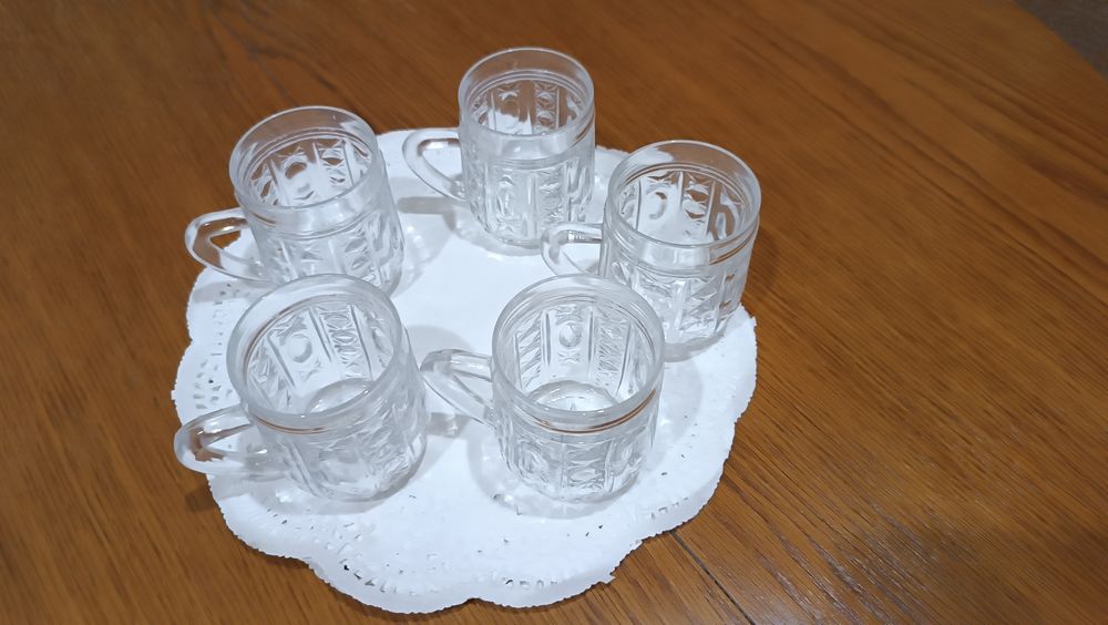Продам хрустальные бокальчики