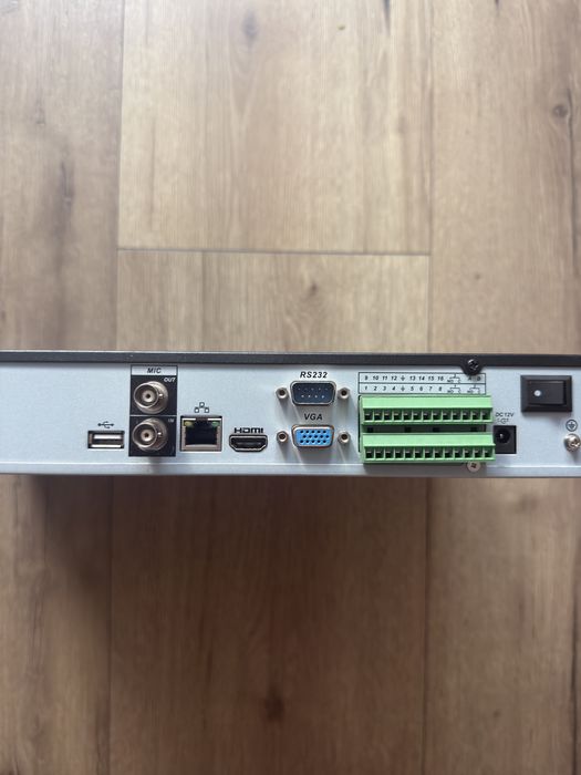 Rejestrator BCS NVR0402