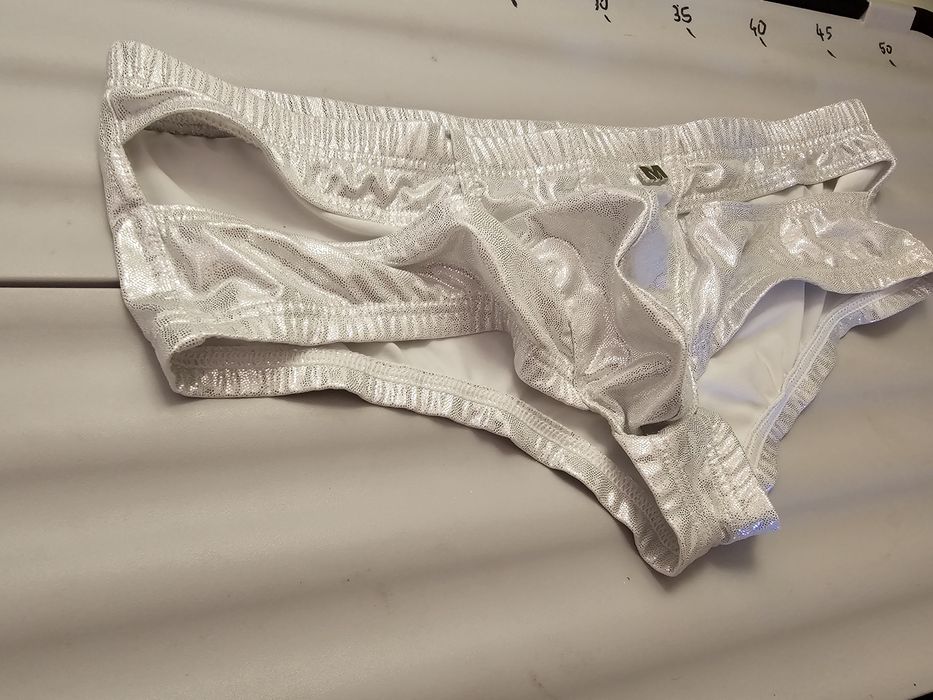 Manstore męskie szorty cheeky L błyszczące  kąpielówki