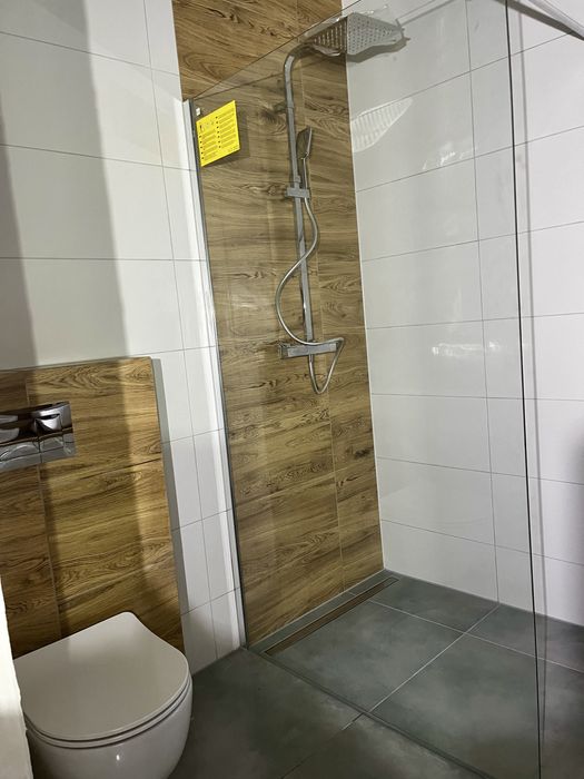 Glazurnik/Płytkarz/Remonty i Wykończenia.