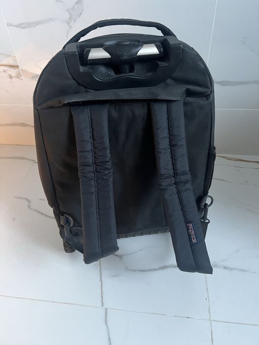 JanSport plecak na kółkach z rączką do ciągnięcia