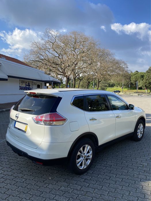 Nissan X-Trail 1.6 Automático