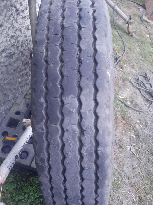 Opona 8.25-20 stomil