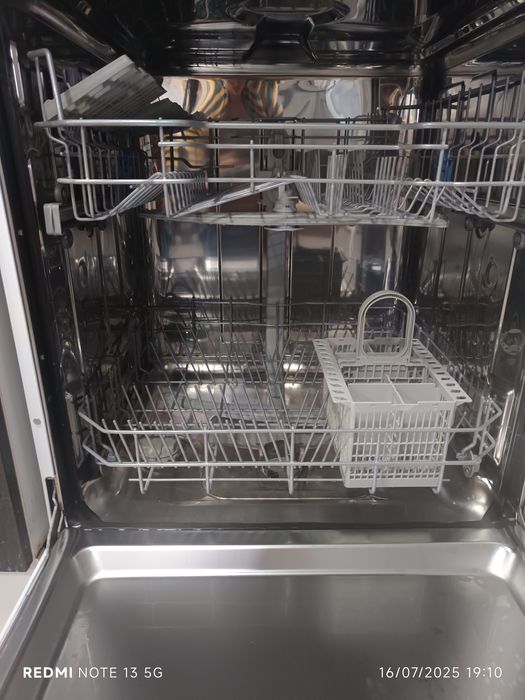 Indesit Dishwasher64282354484738122