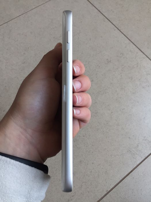 Samsung Galaxy S7 White