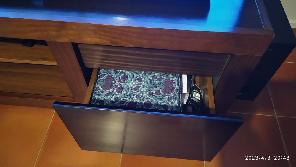 Móveis de sala em wengé
