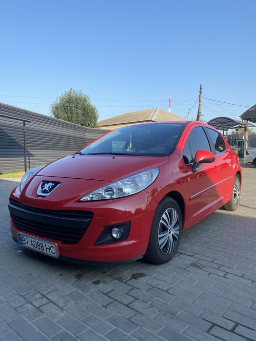 Ідеальний стан Peugeot 207