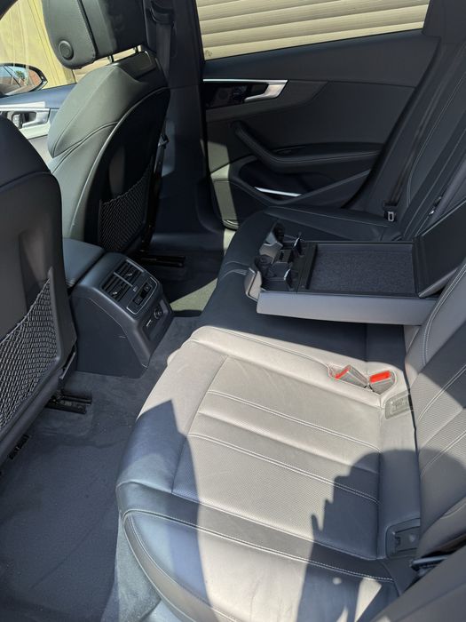 AUDI A4 2020года