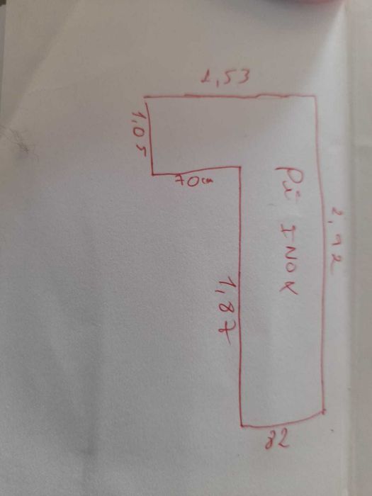 Sofá com puf e pés em inox