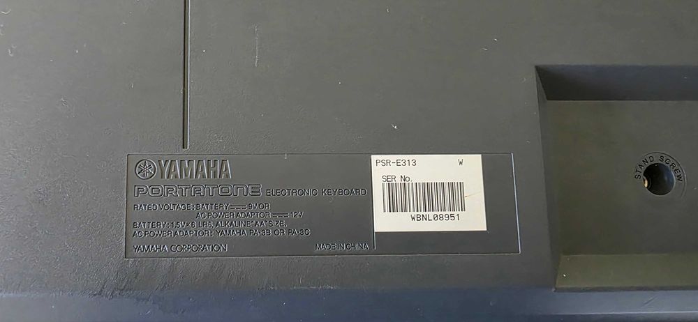 Keyboard Yamaha PSR E313 stan bardzo dobry, statyw, krzesło