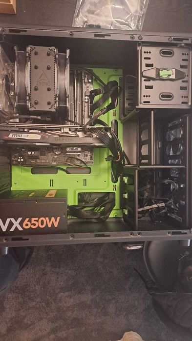 Desktop 1660, i5-9400F, 32GB RAM Kingston Fury + Monitor 144hz