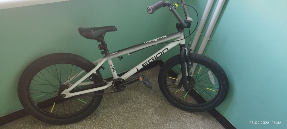 Rower używany typu BMX.