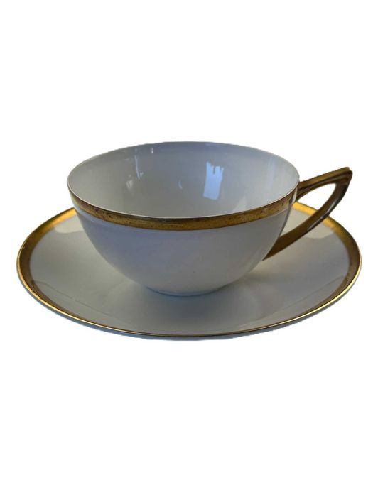 Filizanka biało złota elegancka  w typie Aida sygnowana