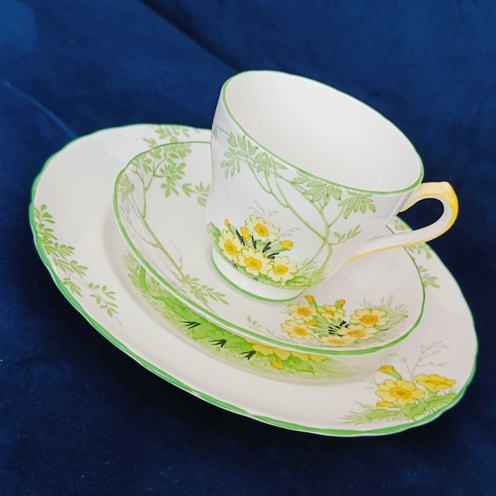 **PIERWIOSNKI**filiżanka porcelana New Chelsea 1936+