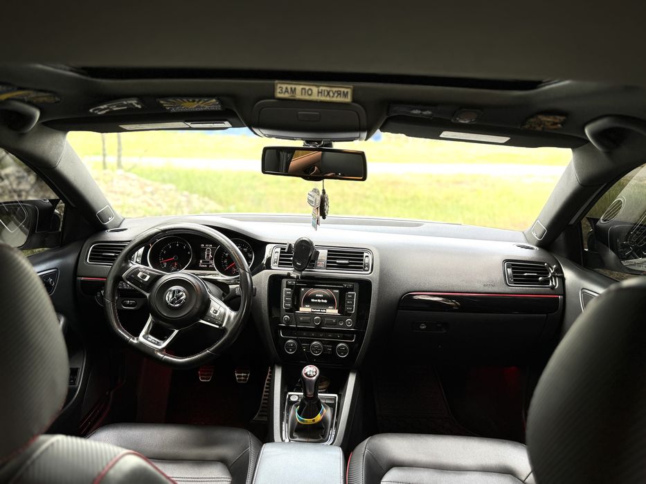 Volksvagen Jetta GLI