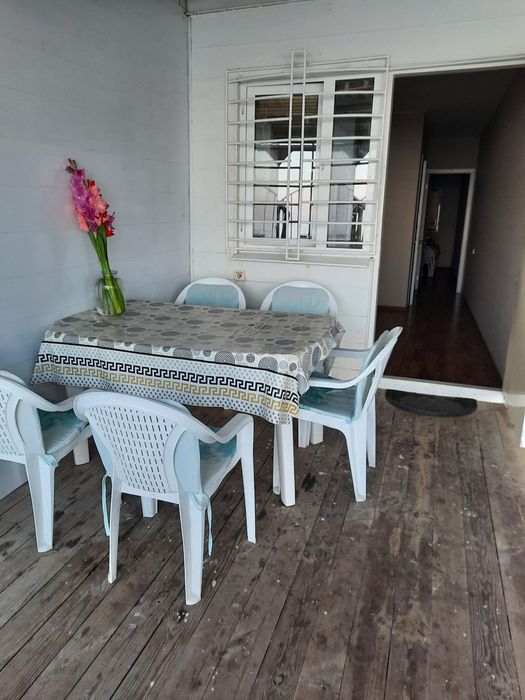 Дом у моря ,на песке