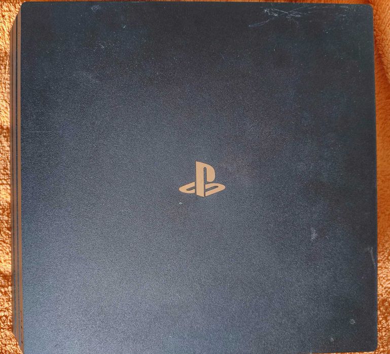 Playstation 4 Pro 1TB / CUH-7216B / FW-13.00