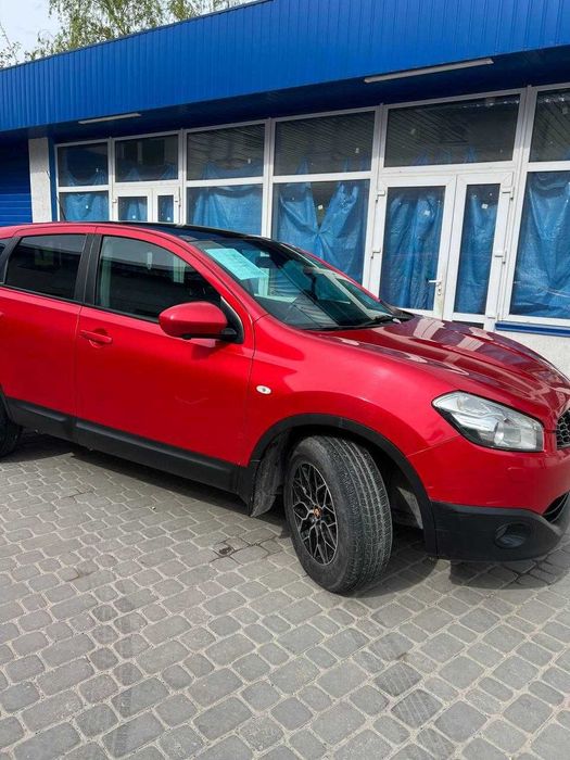 Nissan Qashqai 2.0 бензин 2013 року