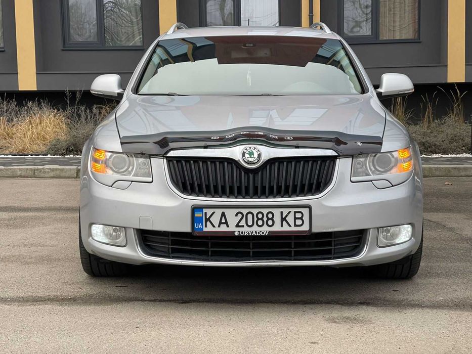 Продам Шкода Суперб 2. Автомат!! 2.0 дизель, 2010 рік з класною комплектацією)))