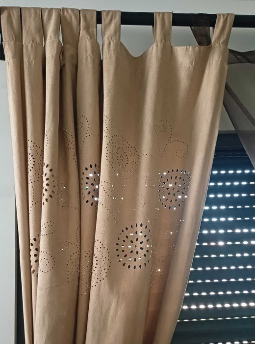 Conjunto de 6 cortinados em tons beje