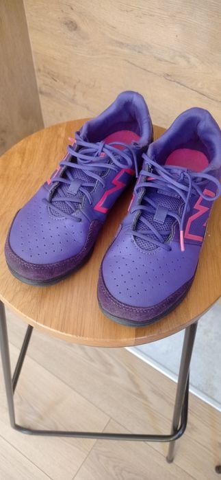 Halówki buty sportowe New Balance 37
