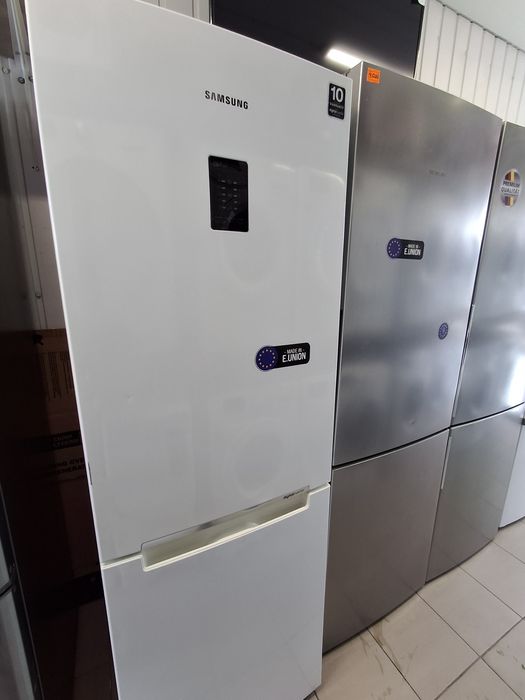 Холодильник SAMSUNG Model RB29FERNCWW